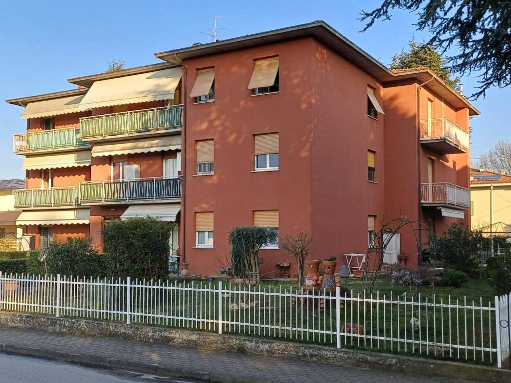 Appartamento a Solignano in Via Gabriele D'Annunzio, 32 - Foto 2