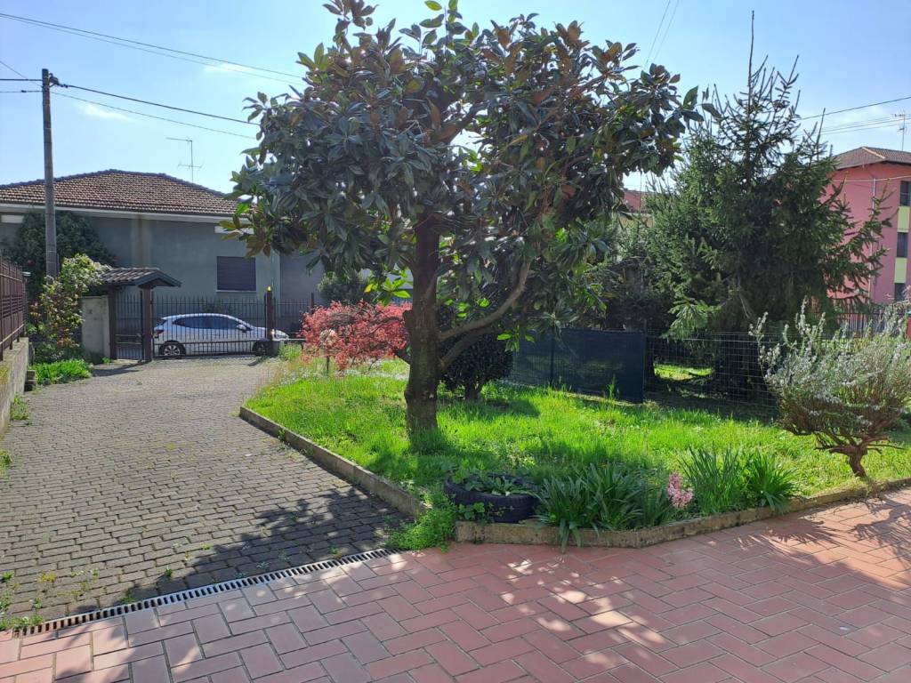 Casa indipendente a Romagnano sesia in Via Fratelli Renolfi - Foto 2