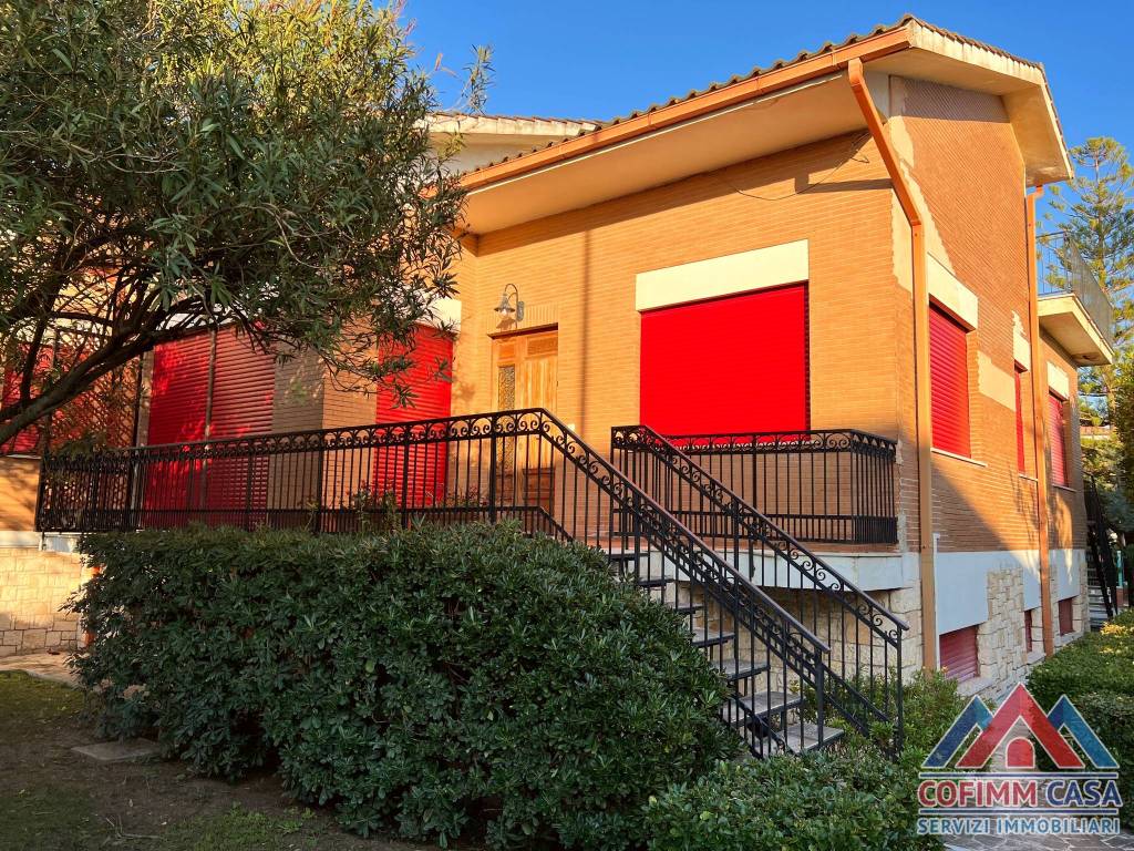 Villetta a schiera a Terracina in Via Friuli Venezia Giulia, 4 - Foto 3