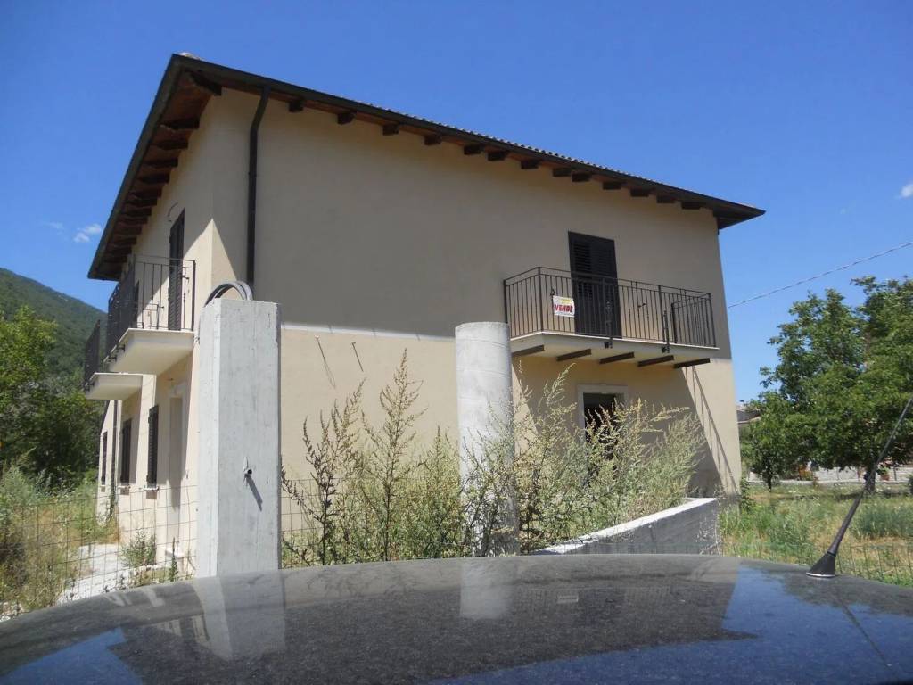 Villa a Capistrello in Via Salcito S.N.C. - Foto 3