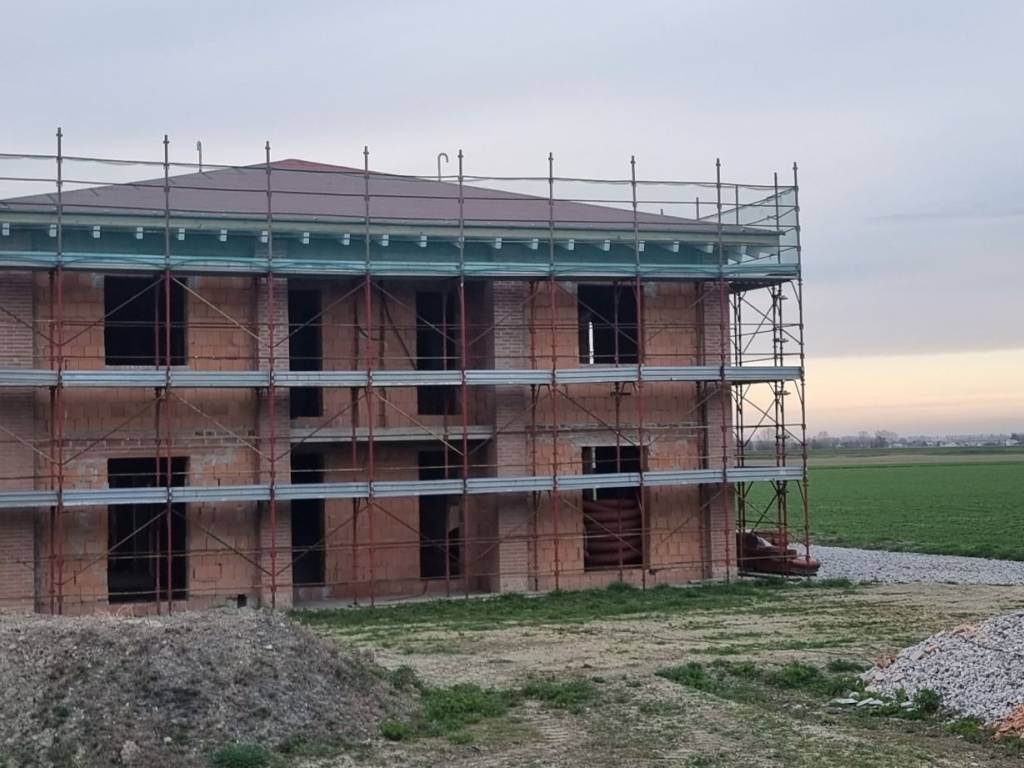 Villa a San pietro in casale in Via Larghe Fontane, 1408 - Foto 2