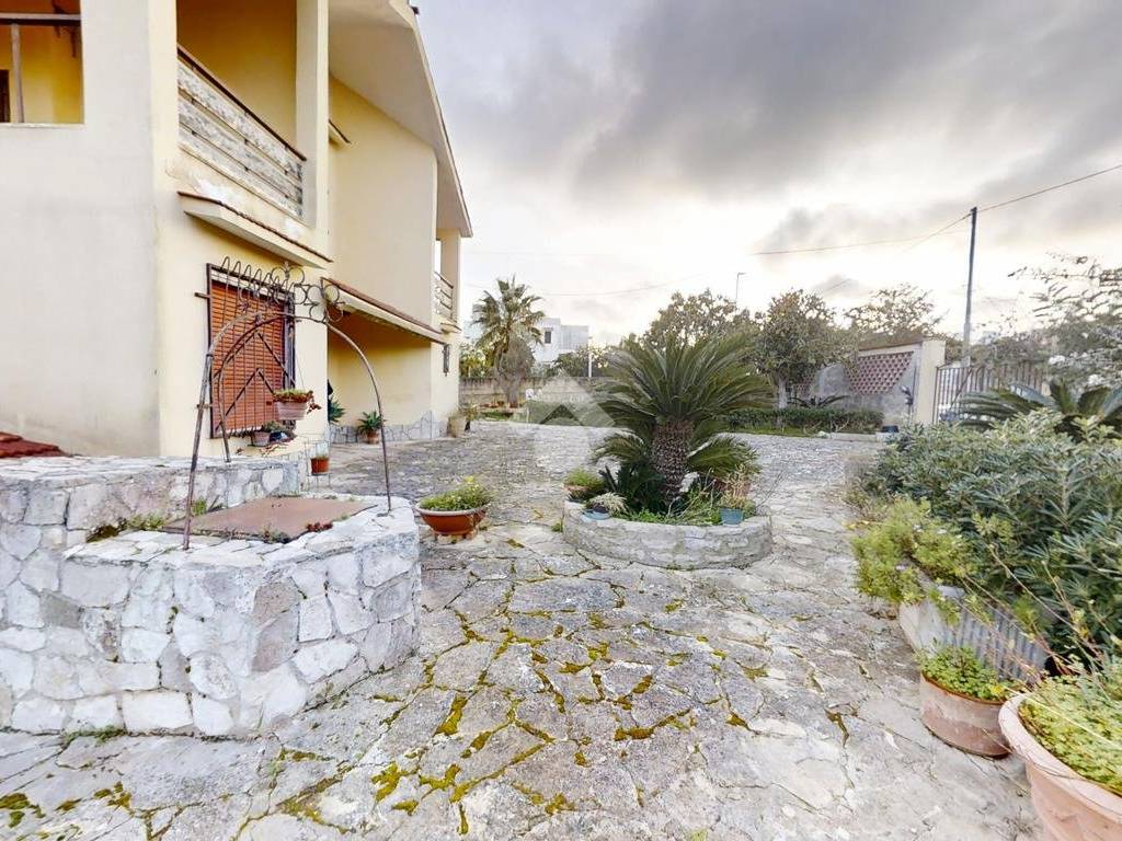 Villa a Torchiarolo in Via Pisa, 2 - Foto 2
