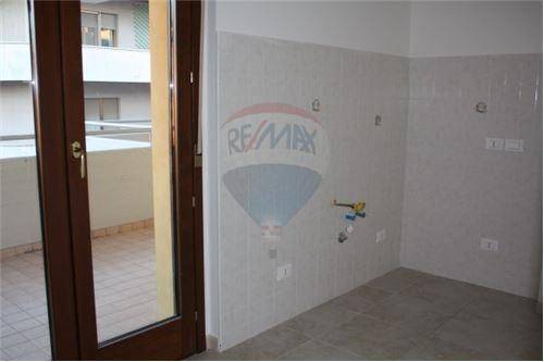 Appartamento a Lanciano in Viale Marconi, 51 - Foto 4