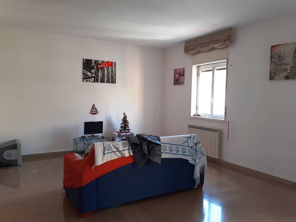 Appartamento a Caltanissetta in Via Gabriele Amico Valenti, 45 - Foto 3