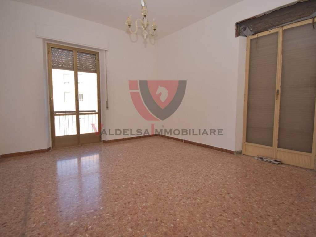 Appartamento a Colle di val d'elsa in Via Don Giovanni Minzoni - Foto 5