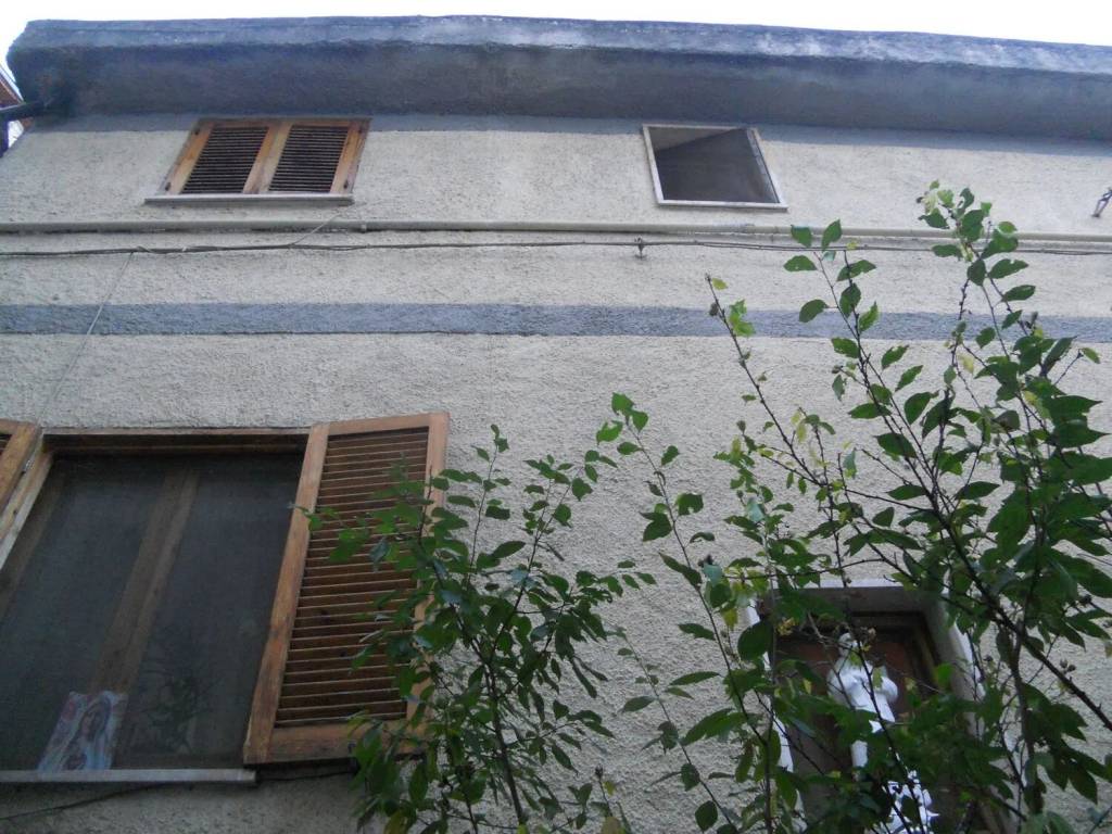 Villa a Luco dei marsi in Via Santa Maria S.N.C. - Foto 2