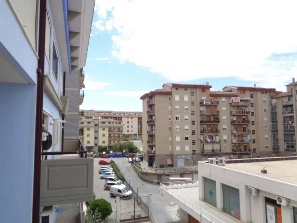 Immobile a Caltanissetta in Via Palmiro Togliatti S.N.C. - Foto 5