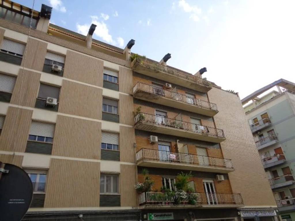 Appartamento a Caltanissetta in Viale Trieste, 148 - Foto 2