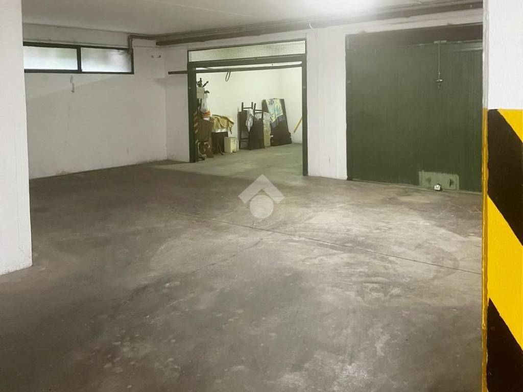 Box / garage a Prato in Via Ernesto Rossi - Foto 5