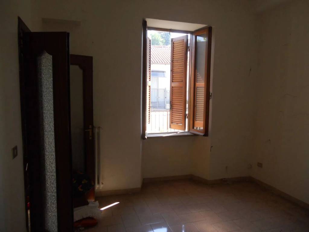 Villa a Magliano de' marsi in Via Ss Statale S.N.C. - Foto 4
