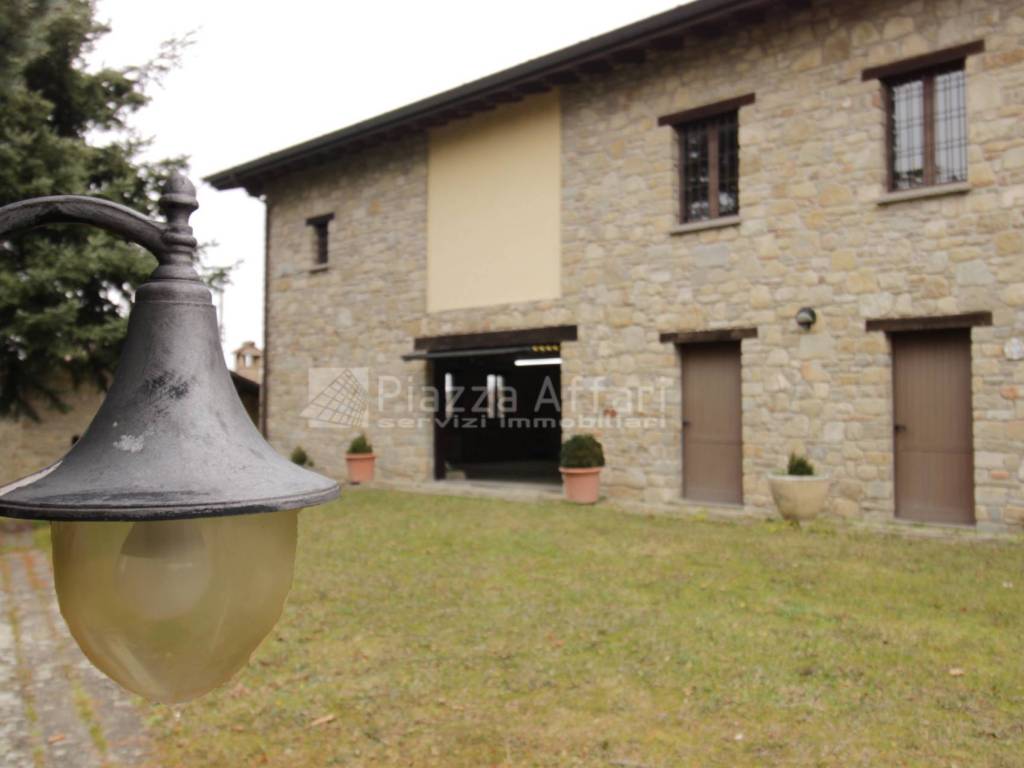 Casa indipendente a Carpineti in Via San Vital - Foto 2