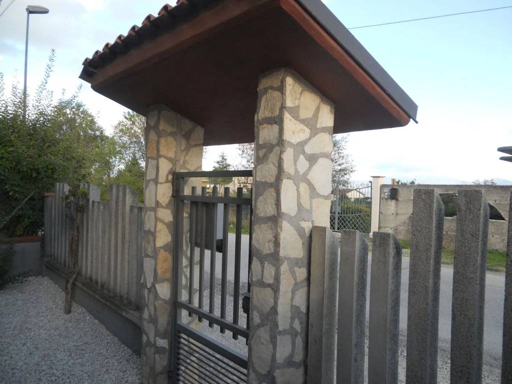 Villa a Avezzano in Via Luigi Mercantini S.N.C. - Foto 5