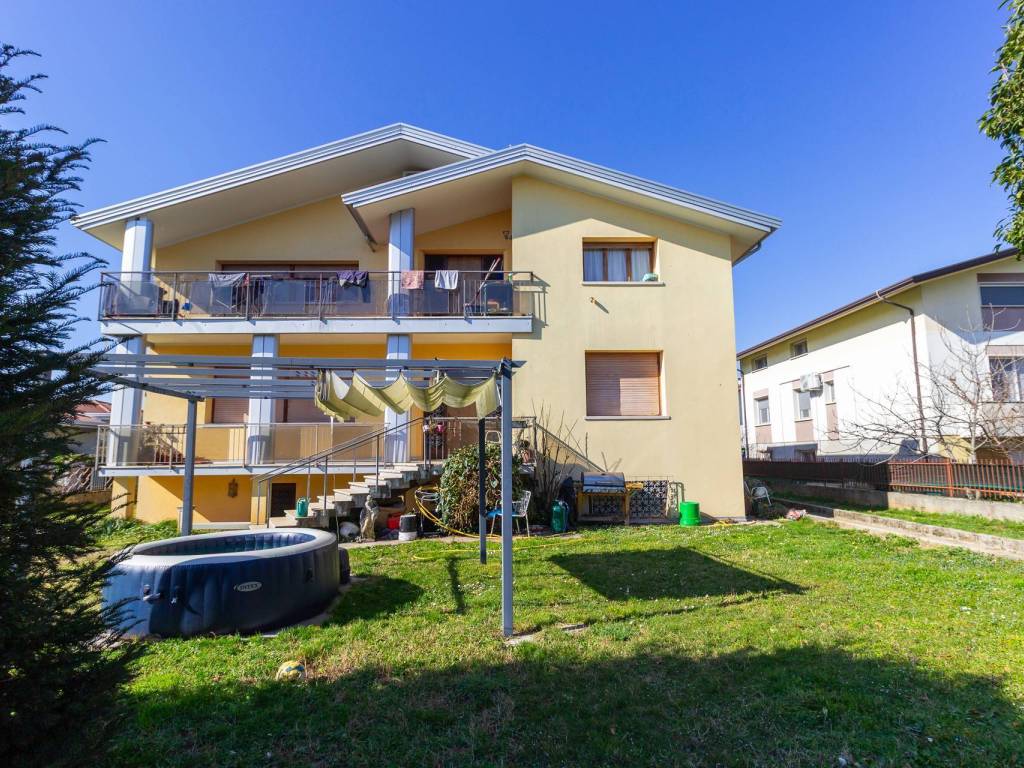 Villa a Cordenons in VIA BERNINI, 2 - Foto 2