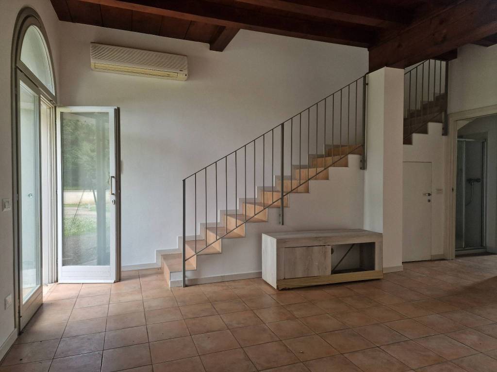Appartamento a Mantova in Strada Ghisiolo, 25 - Foto 2