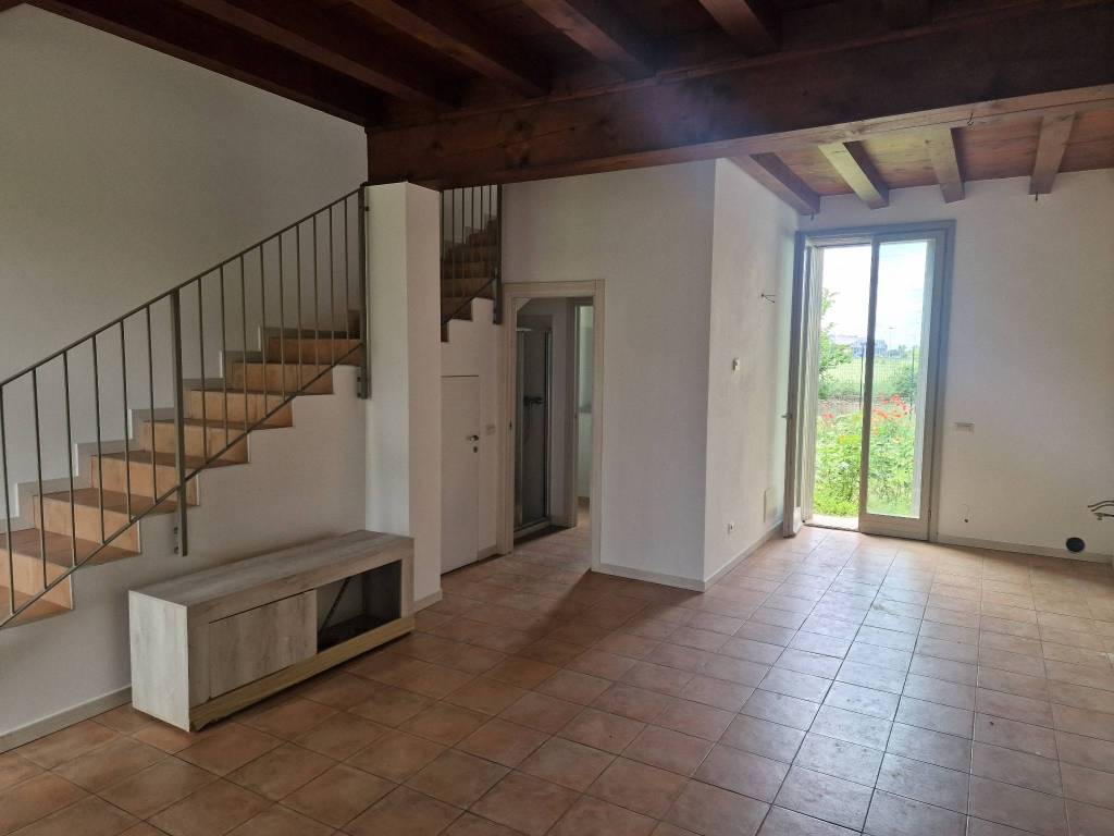 Appartamento a Mantova in Strada Ghisiolo, 25 - Foto 3