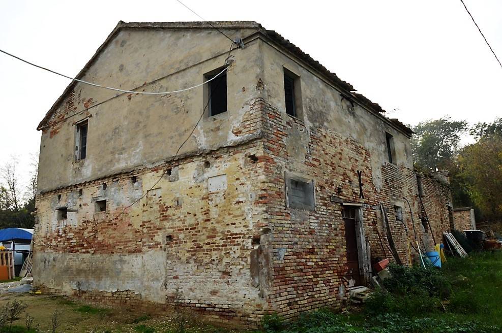 Rustico / casale a Trecastelli in Via Vittoria Colonna - Foto 2