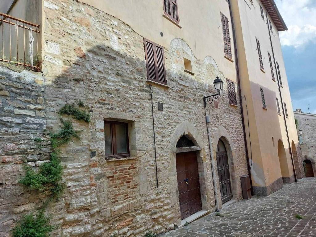 Appartamento a Nocera umbra in Via Cisterna Tonda, 8 - Foto 2
