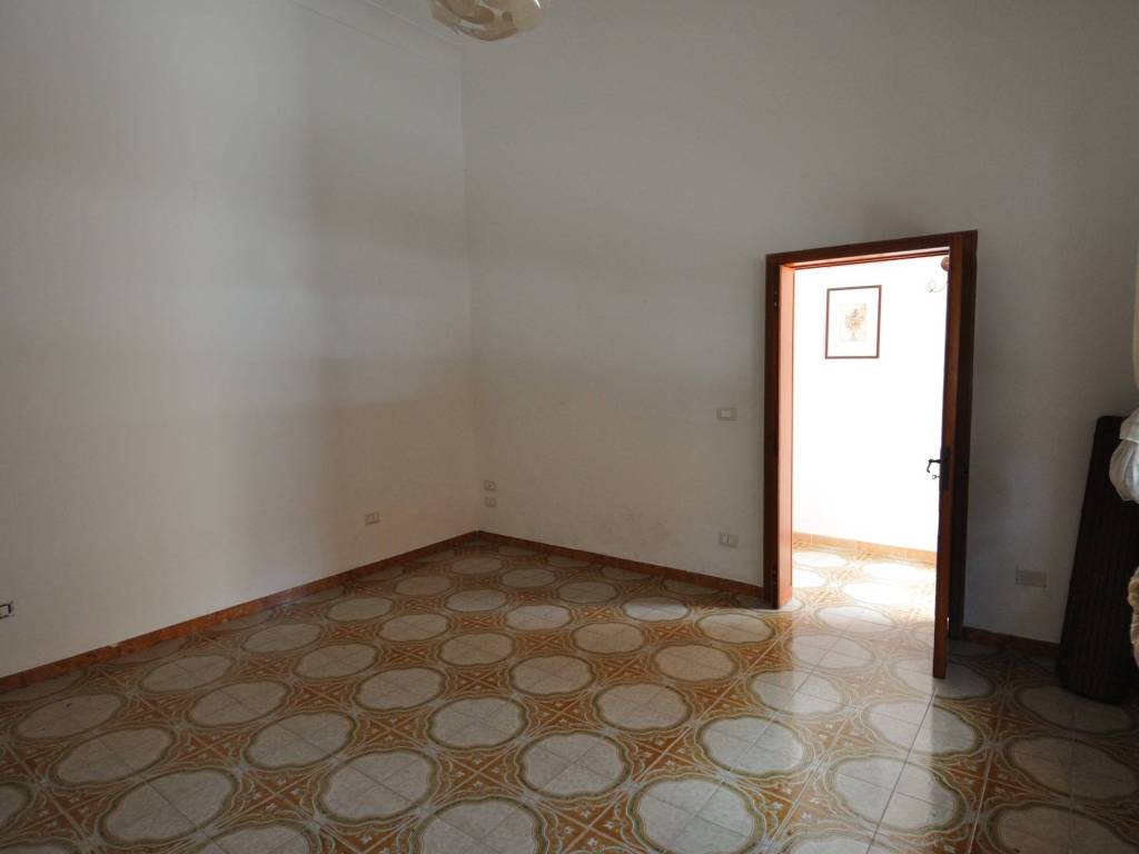 Casa indipendente a San vito dei normanni in Via Giovanni Boccaccio - Foto 4