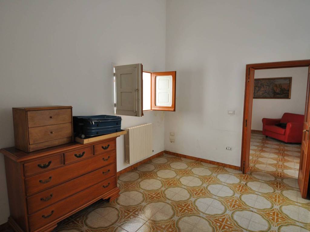 Casa indipendente a San vito dei normanni in Via Giovanni Boccaccio - Foto 5