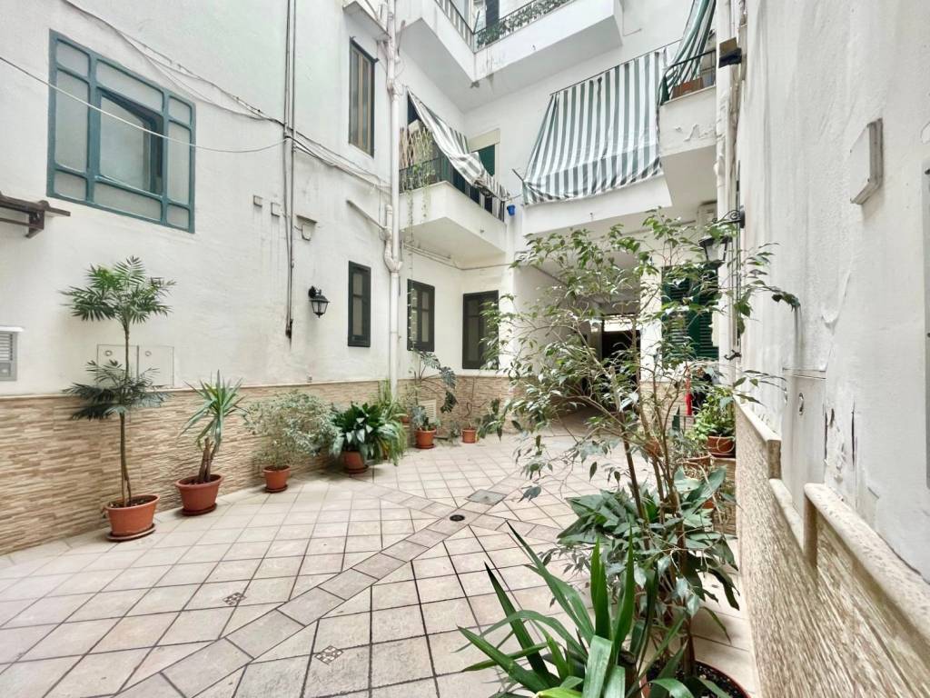 Appartamento a Palermo in Via Tommaso Aversa - Foto 2