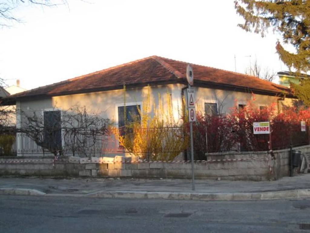 Villa a Scurcola marsicana in Via Carseolana, 35 - Foto 3