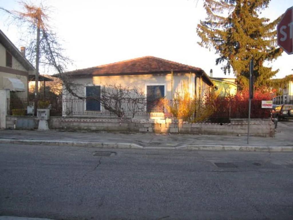 Villa a Scurcola marsicana in Via Carseolana, 35 - Foto 4