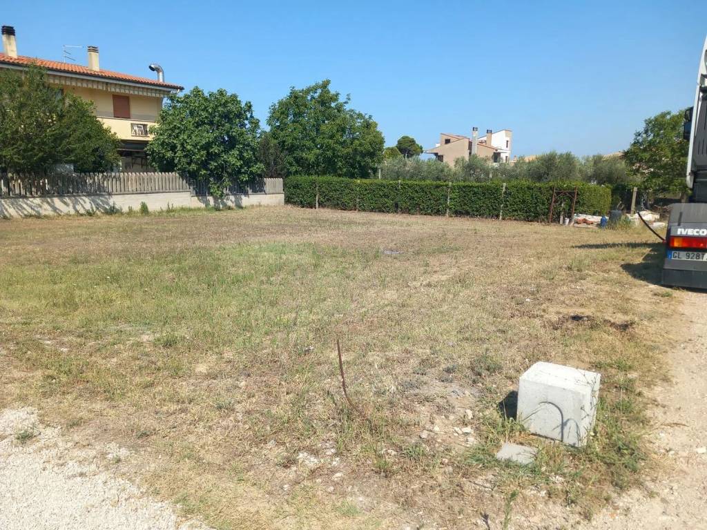 Terreno a Collecorvino in Via Chieti S.N.C. - Foto 2