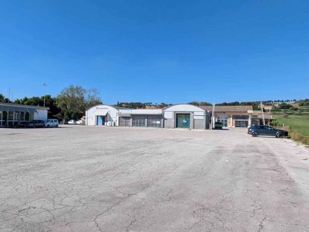 Immobile a Civitanova marche in Via C. Colombo , 638 - Foto 3