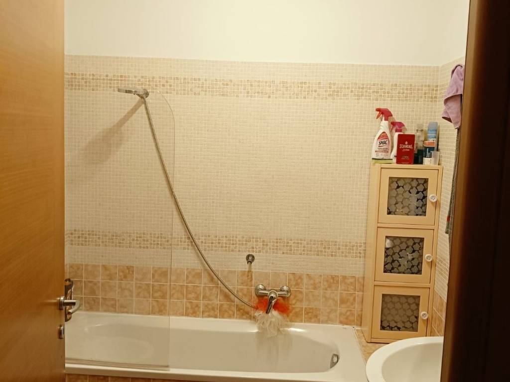 Appartamento a Asti in Via Cornelia Cotta - Foto 5