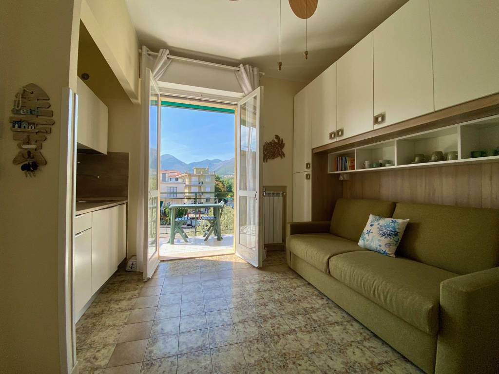 Appartamento a Ceriale in Via Padova, 5 - Foto 4