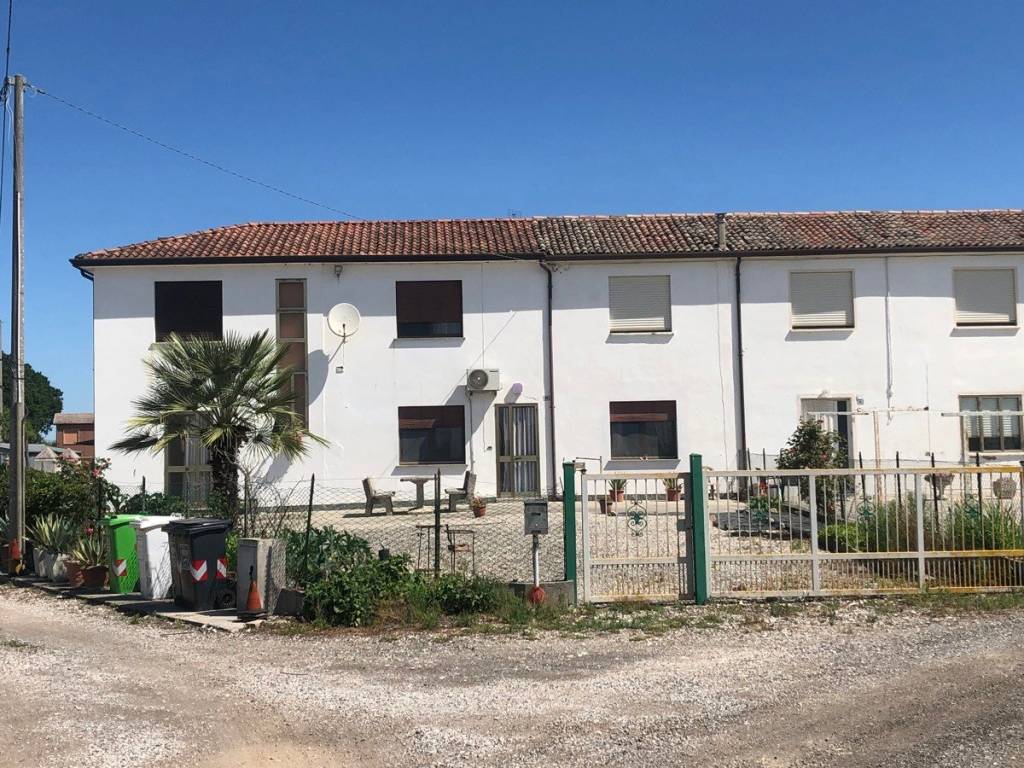 Villa a Corbola in CORBOLA Via Garzara, 0 - Foto 2