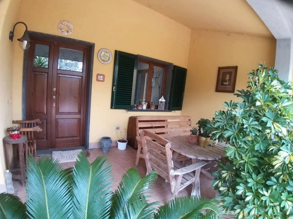 Casa indipendente a Lamporecchio in Via della Torretta - Foto 2