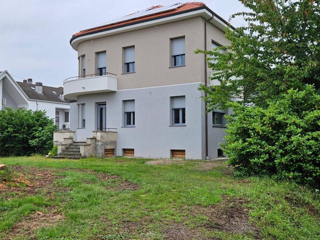 Villa a Cassano magnago in via brogioli, 9 - Foto 4