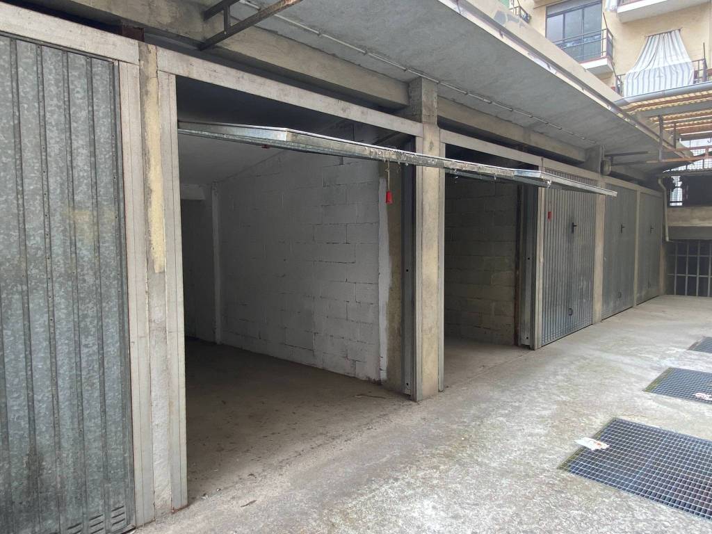 Box / garage a Alessandria in Via Raffaele Lumelli, 11 - Foto 3