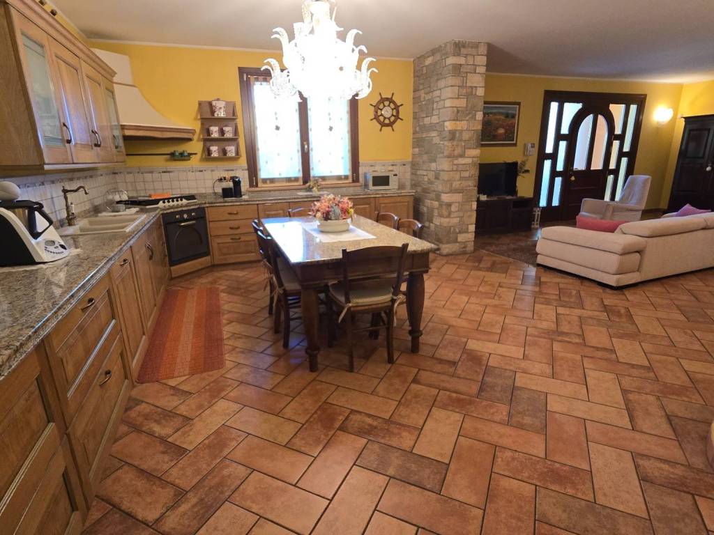 Villa a Rodigo in Piazza Ippolito Nievo - Foto 5