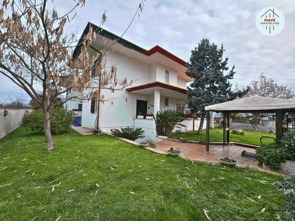 Villa a Latina in Via Don Giuseppe Caselli - Foto 4