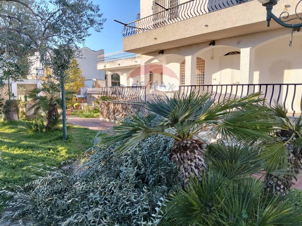 Villa a Manfredonia in Via delle Rose - Foto 2