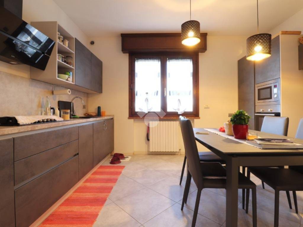 Appartamento a Porto mantovano in Via Gramsci, 1 - Foto 4
