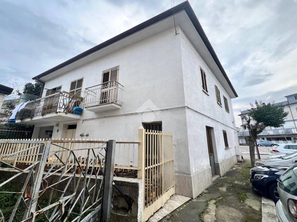 Casa indipendente a San giorgio a liri in Via Roma, 3 - Foto 4