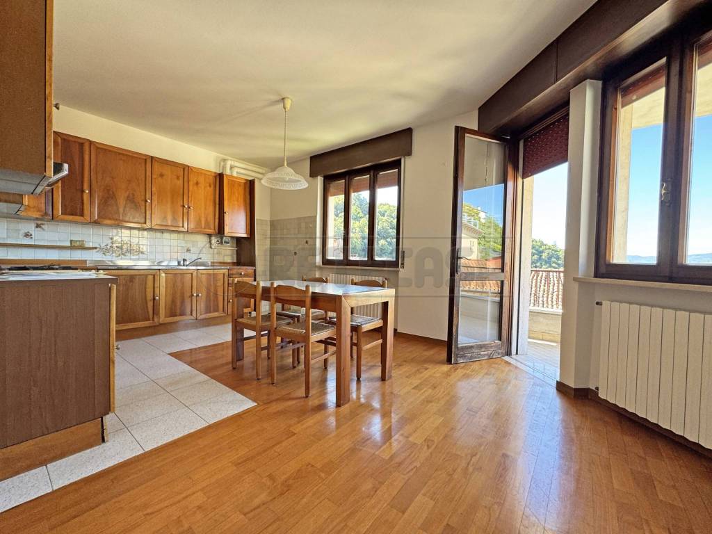 Appartamento a Castelgomberto in via danieli , 8 - Foto 4