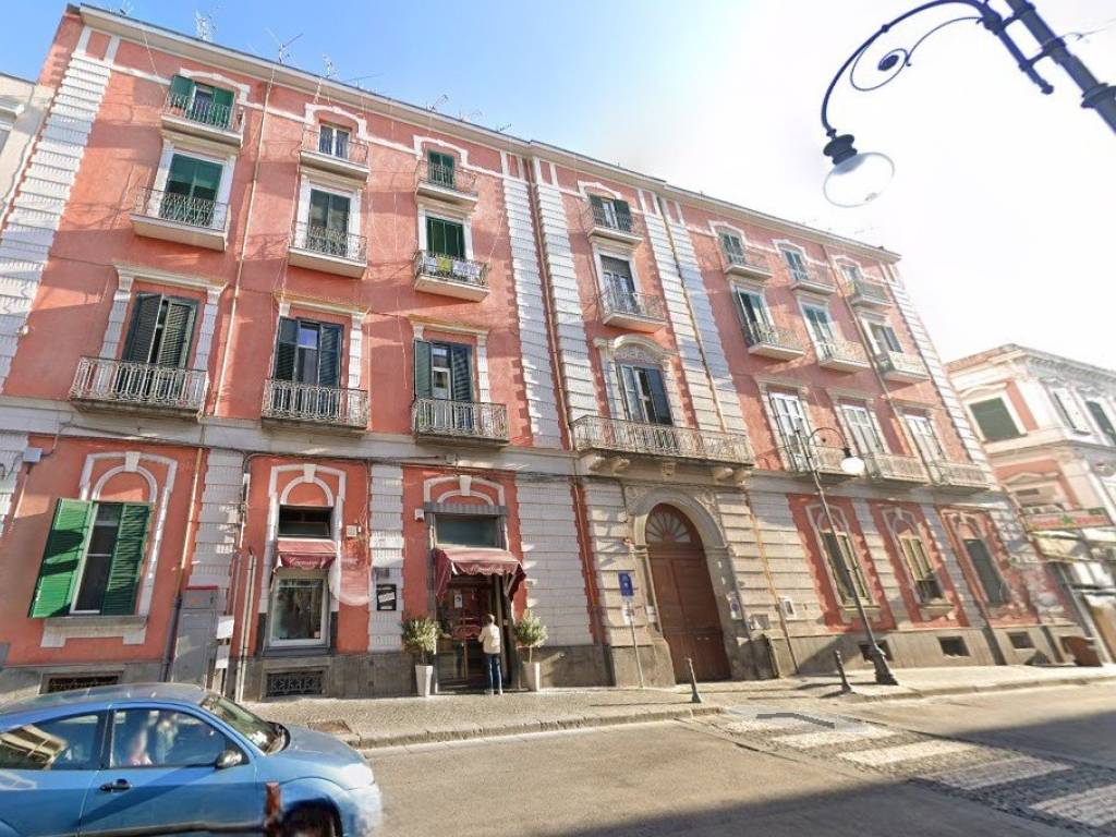 Appartamento a Torre annunziata in Corso Umberto I, 78 - Foto 2