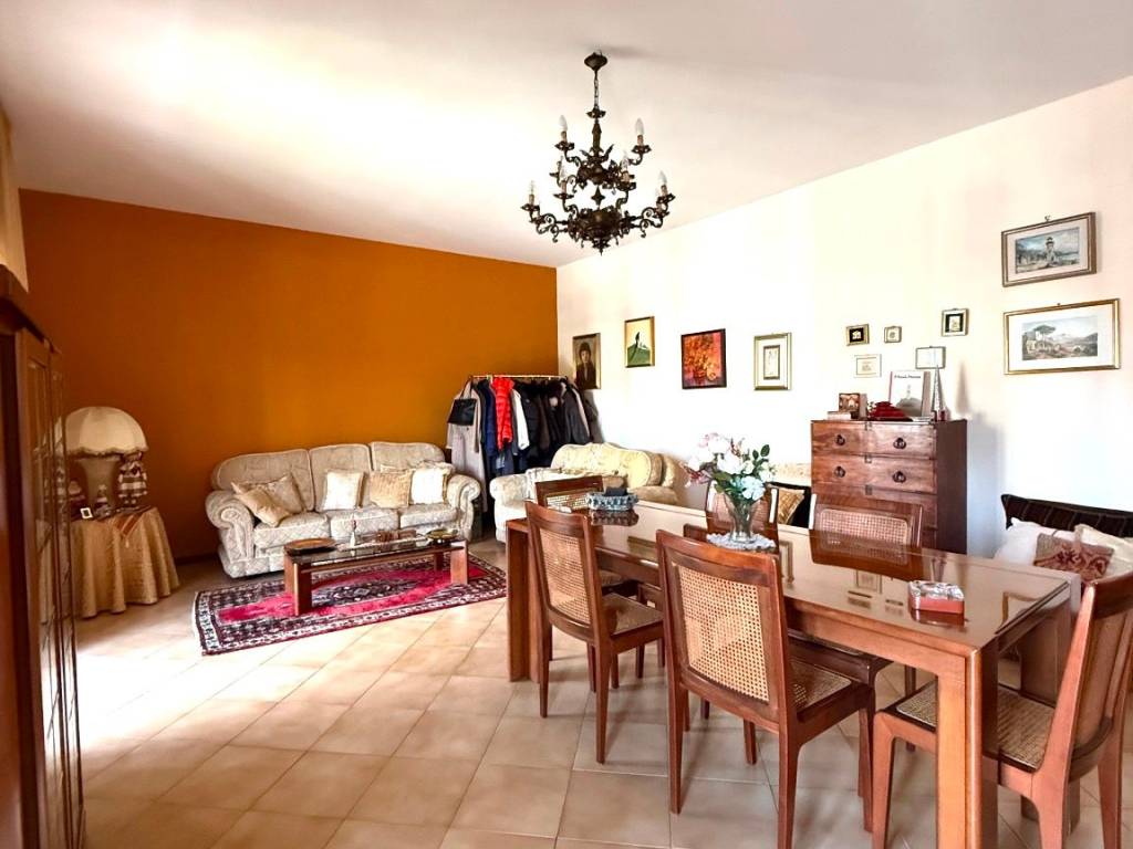 Appartamento a Caserta in Via Francesco Petrarca, 59 - Foto 3