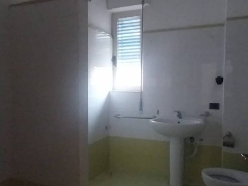 Appartamento a Aversa in Piazza Vittorio Emanuele III - Foto 4