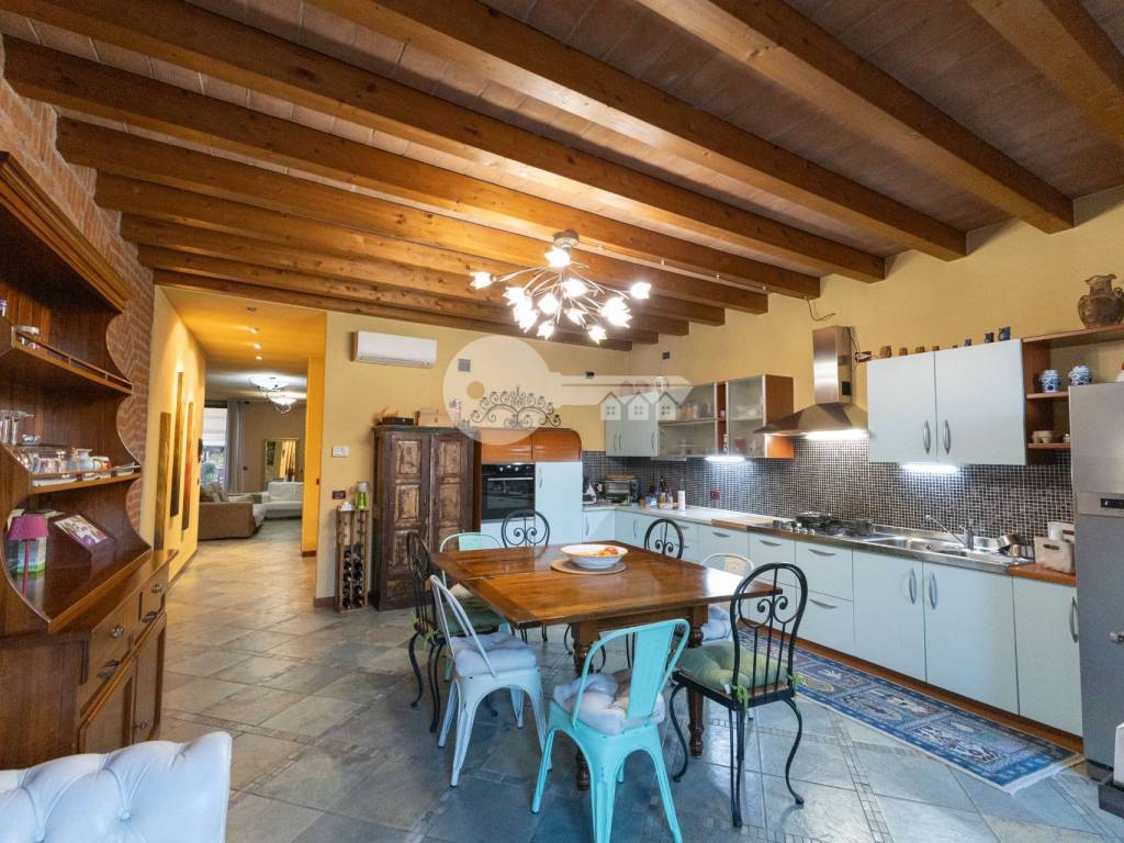 Casa indipendente a Persico dosimo in Via San Pietro, 1 - Foto 2