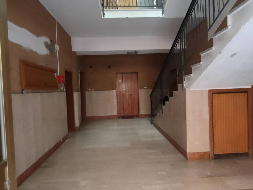 Appartamento a Reggio calabria in Via Emilio Cuzzocrea - Foto 4