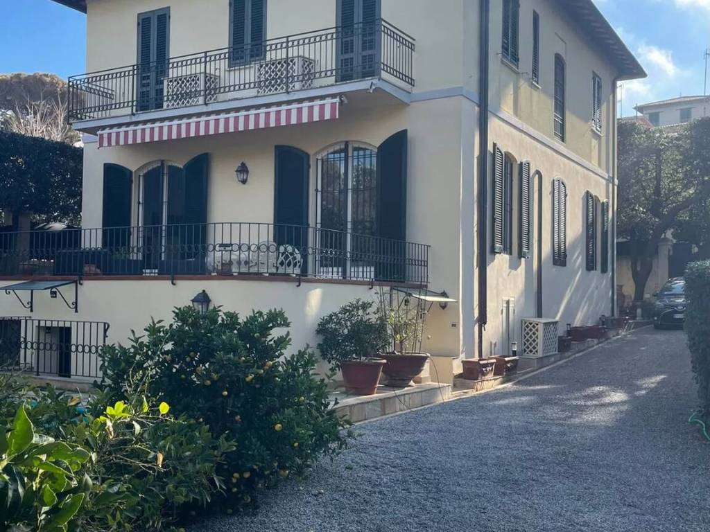 Villa a Rosignano marittimo in Via Guido Biagi No Number - Foto 2