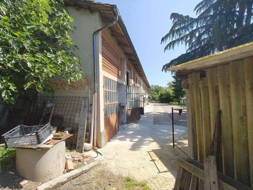 Rustico / casale a Mombercelli in Via Variala, 12 - Foto 2