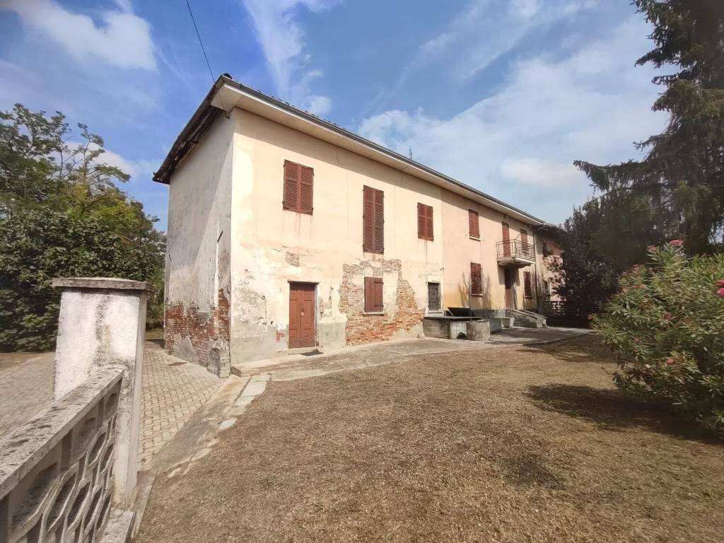 Rustico / casale a Agliano terme in Strada Fornaci Stazione - Foto 2