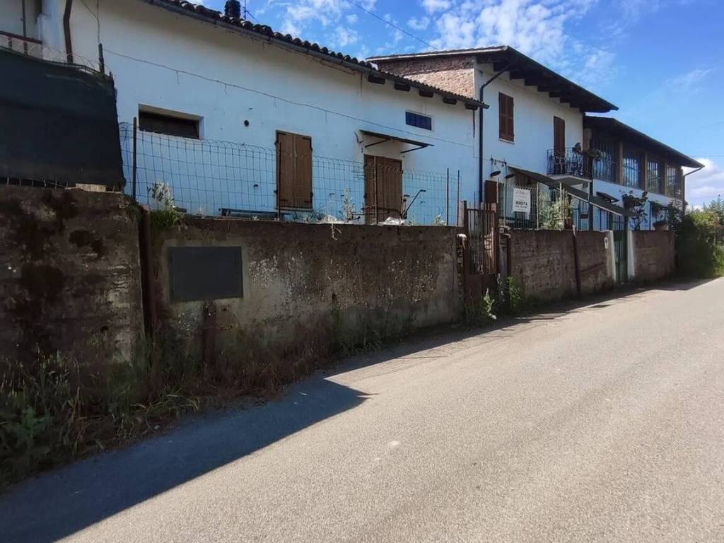 Rustico / casale a Mombercelli in Via Crocetta No Number - Foto 2