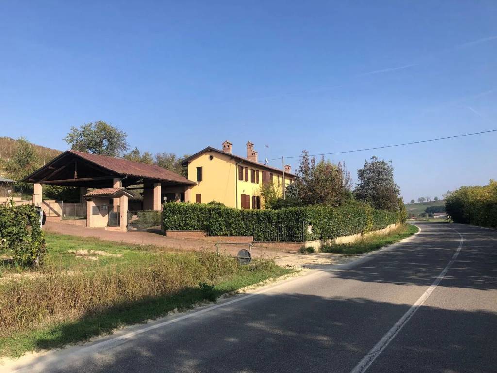 Rustico / casale a Agliano terme in Via Salere - Foto 2